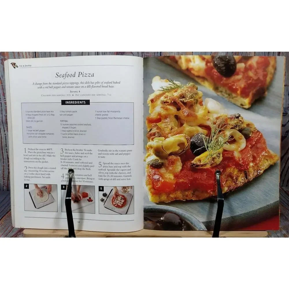 What's Cooking Low Fat by‎ Kathryn Hawkins